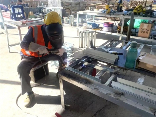 【一线投影】职业：σ蛩丶觳 筑牢职工健康防线